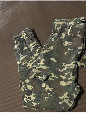 Almost Famous Camouflage Cargo Jogger Pants - Green Camo Large
